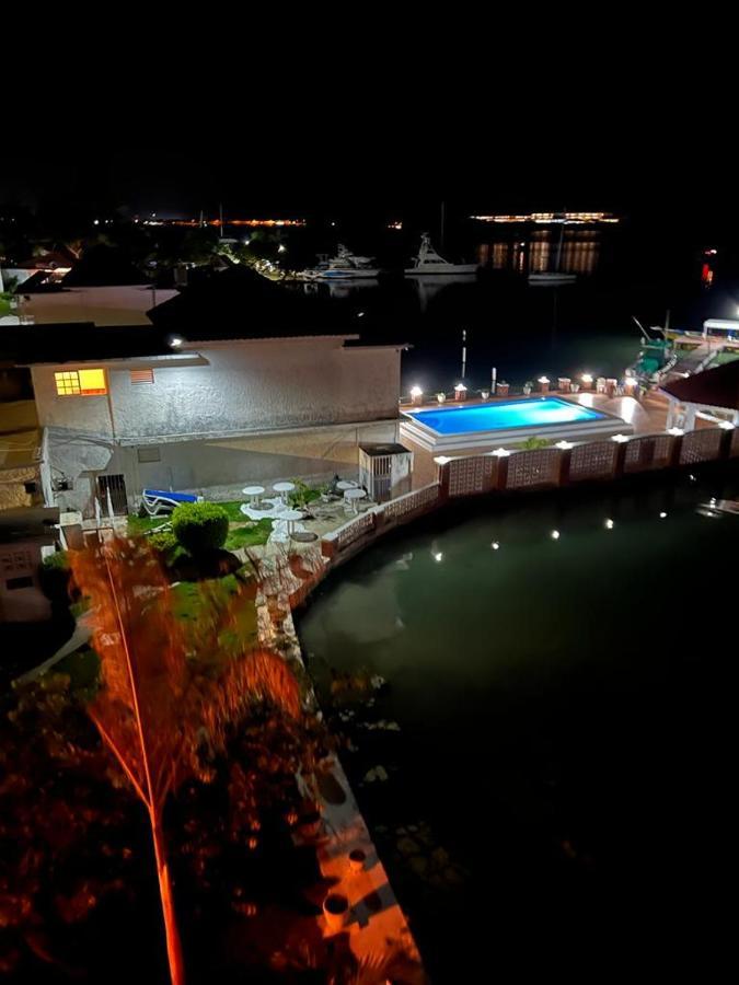 Fisherman'S Inn Hotel Florence Hall Екстер'єр фото